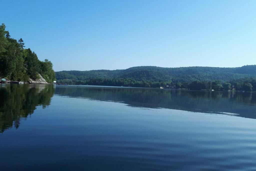 Le Nid Dore Sur Le Lac Val des Monts 外观 照片